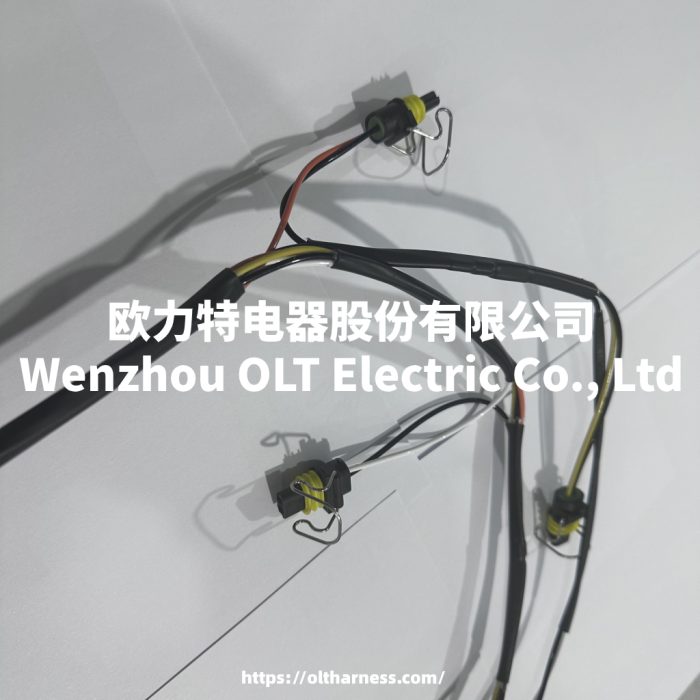 1890310C91 For DT466E engine fuel injector wiring harness - Image 3